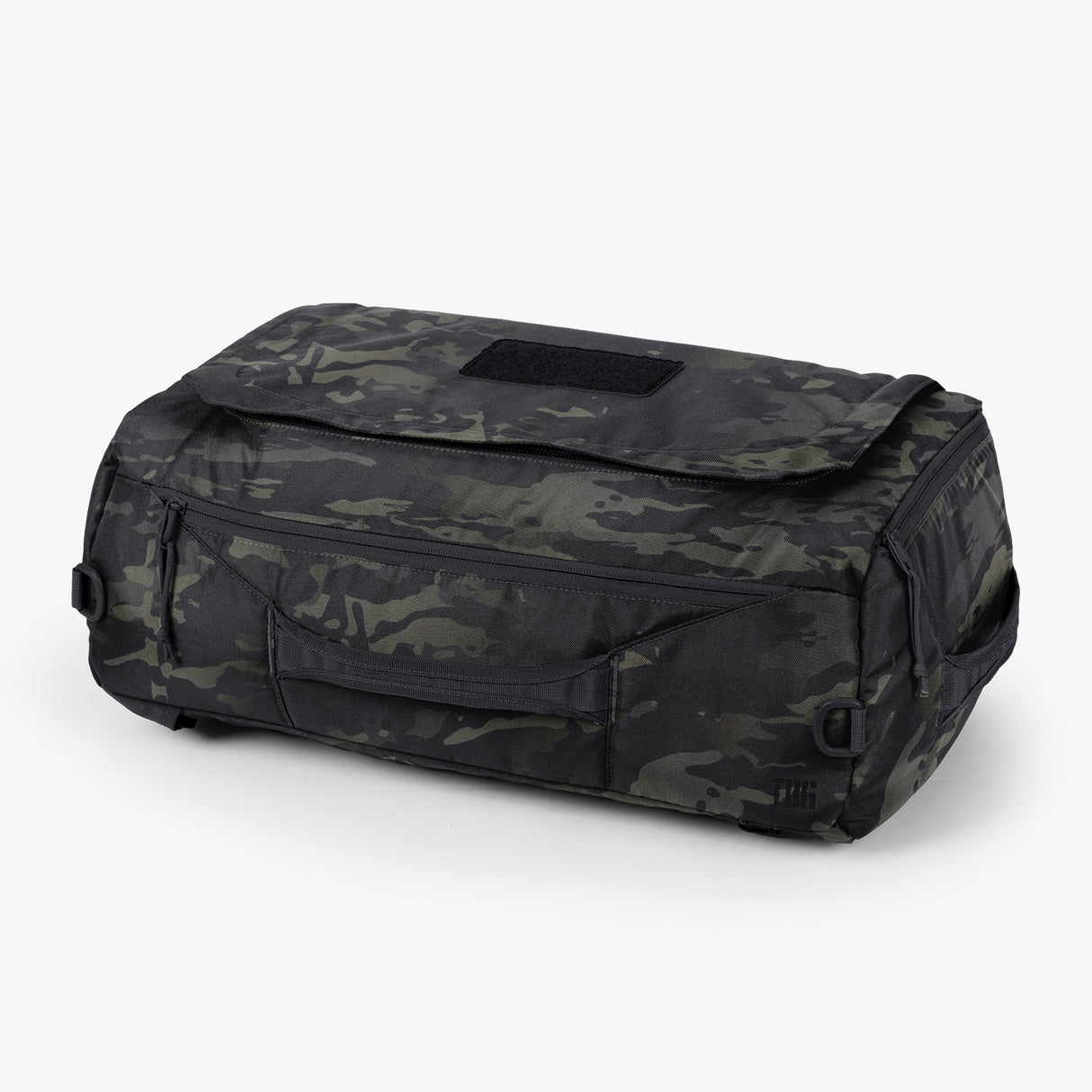 Duffle bag in multicam pattern with robust handles displayed on a neutral background.